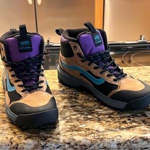 Vans UltraRange Exo Hi MTE-1 Shoe US-9 (new without box)